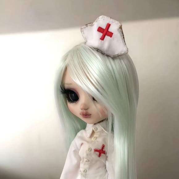 Meet your Posher, Rosy - Picture 1 of 1